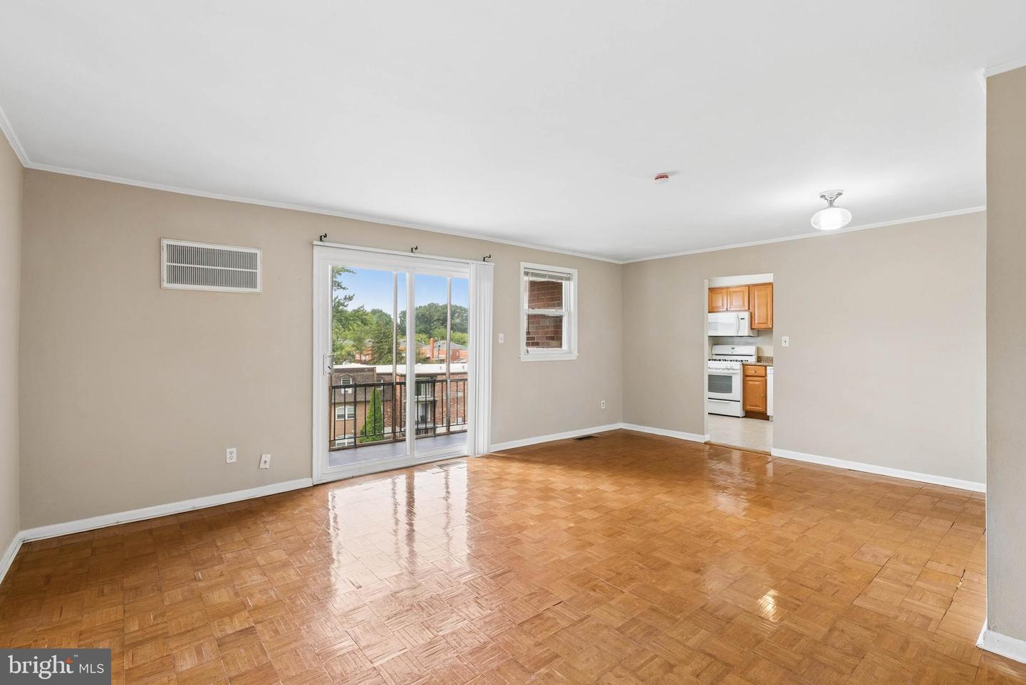6431 Walther Ave #e Property Photo 5
