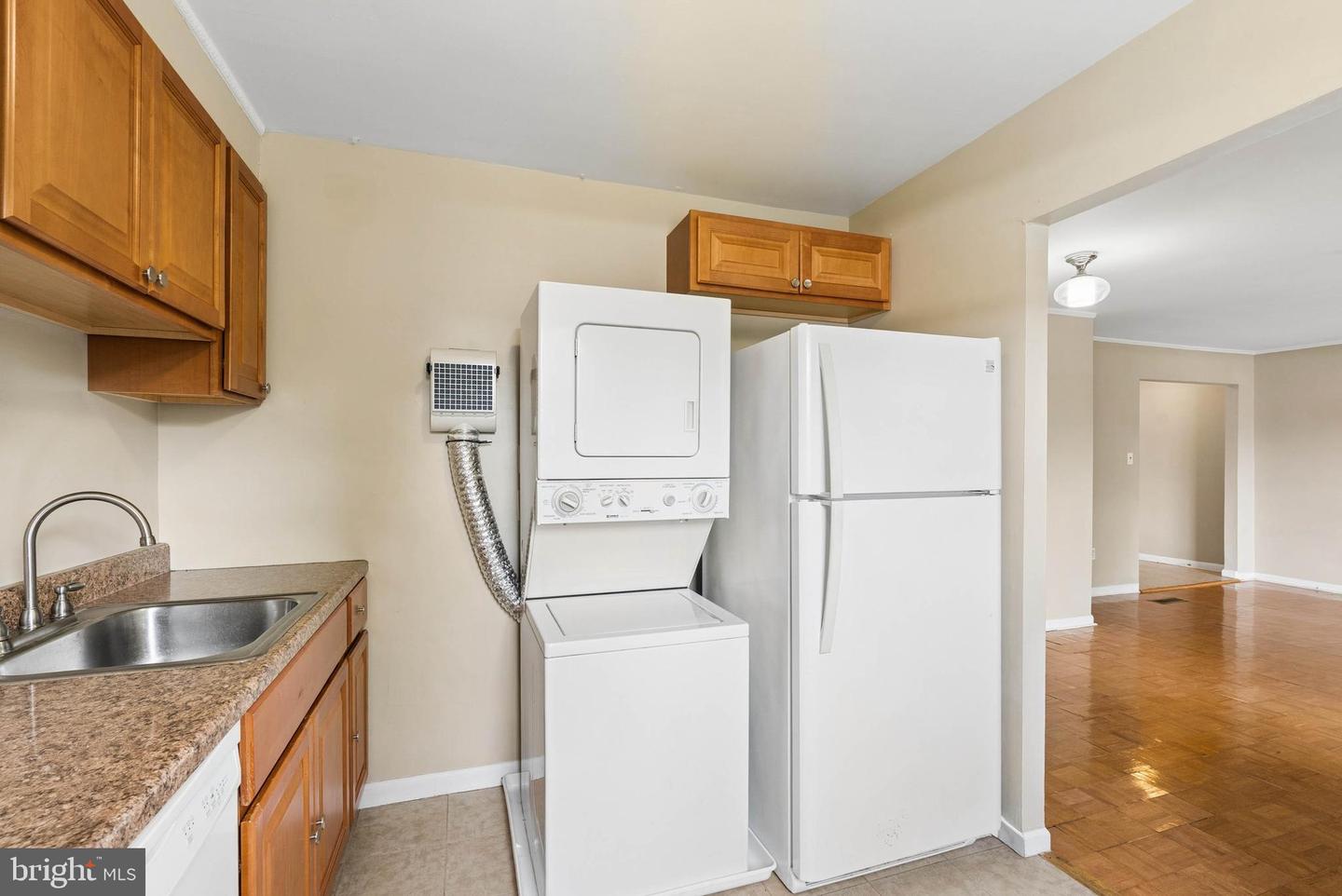 6431 Walther Ave #e Property Photo 11