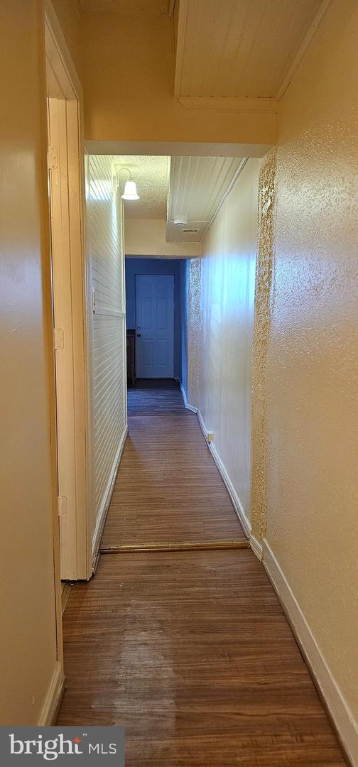 611 Denison St Property Photo 20