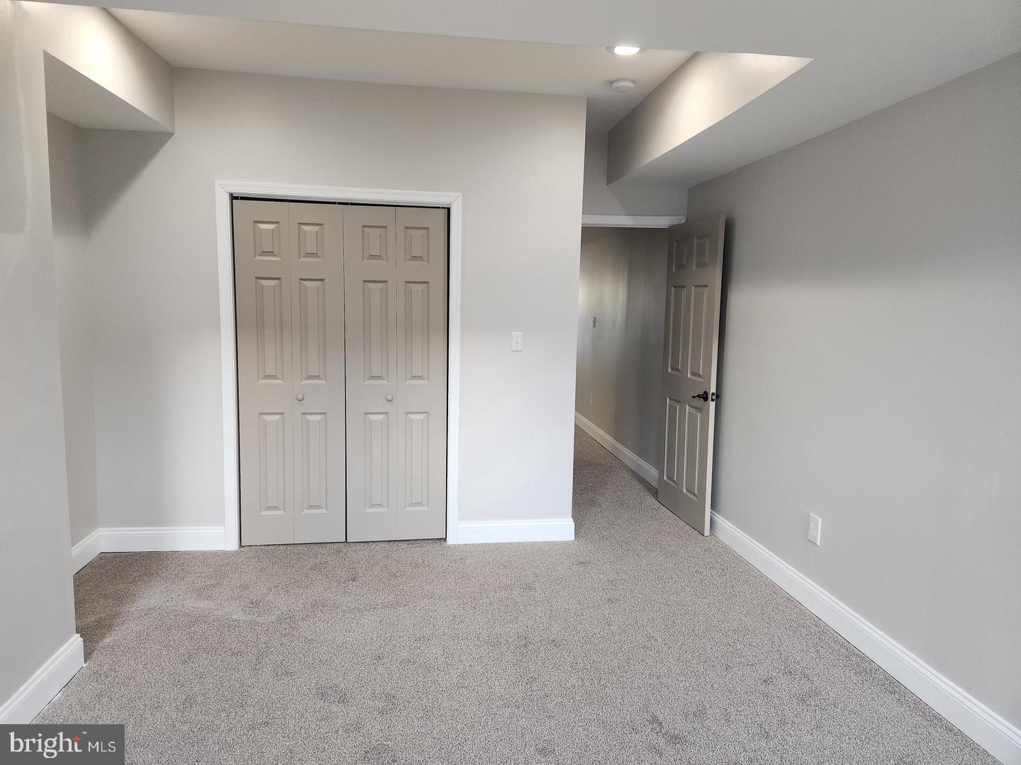 1136 N Carey St Property Photo 20