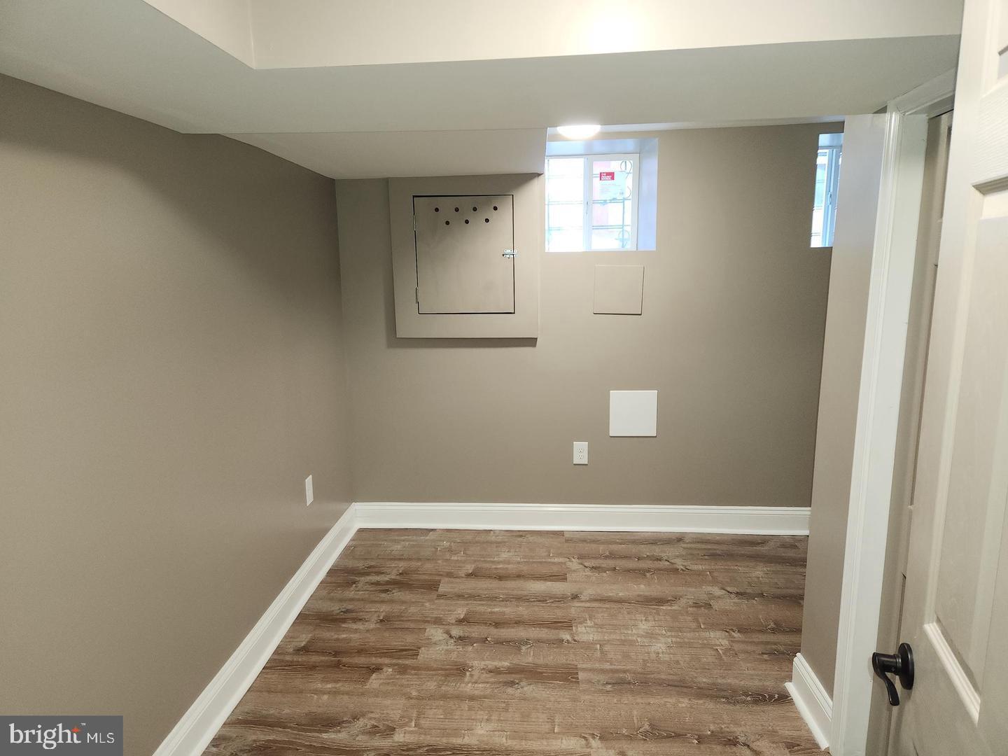 1136 N Carey St Property Photo 23
