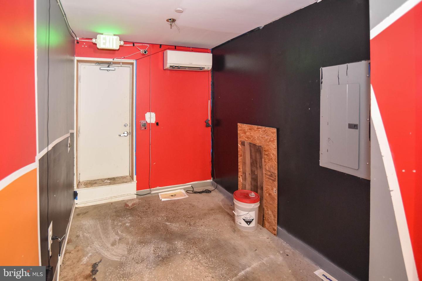 2-4 E Preston St Property Photo 11