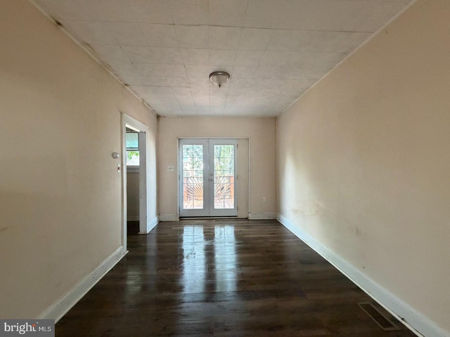 3418 Elmora Ave Property Photo 4