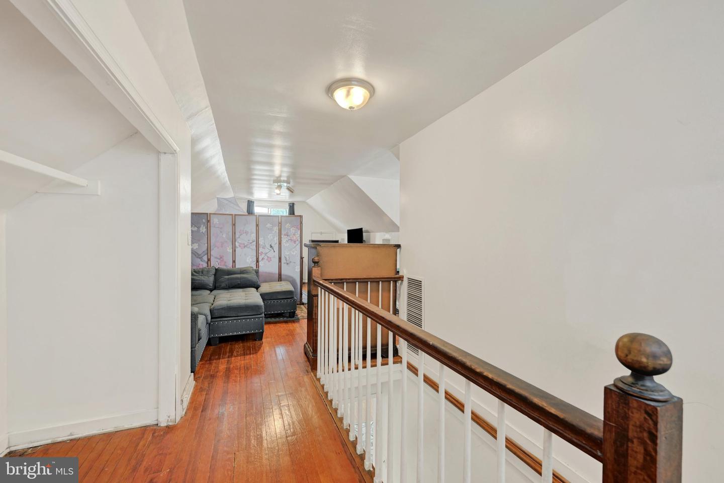 5713 Anthony Ave Property Photo 16