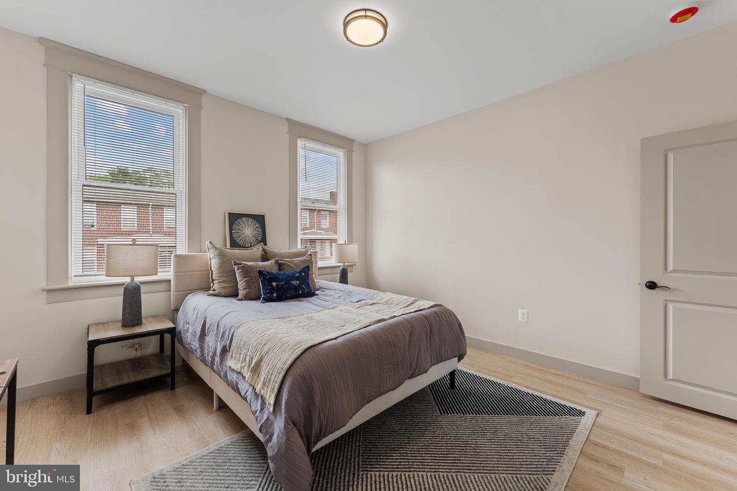1909 Ruxton Ave Property Photo 17