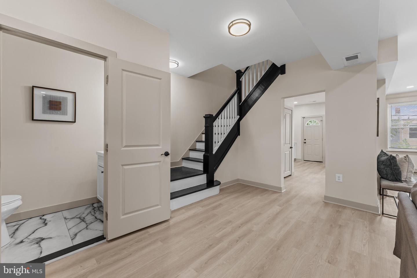1909 Ruxton Ave Property Photo 29