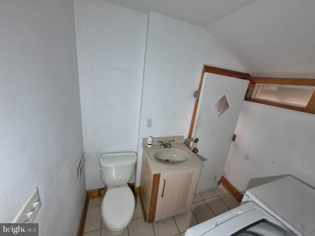 1229 S Carey St Property Photo 10