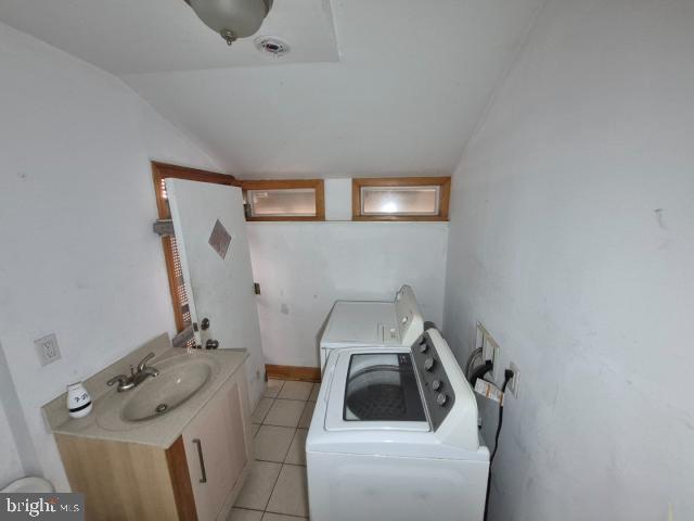 1229 S Carey St Property Photo 11