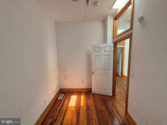 1229 S Carey St Property Photo 14