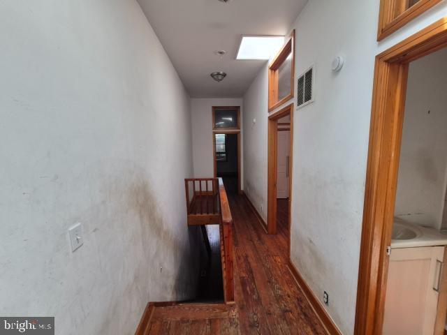 1229 S Carey St Property Photo 18