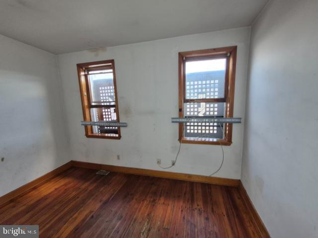 1229 S Carey St Property Photo 20