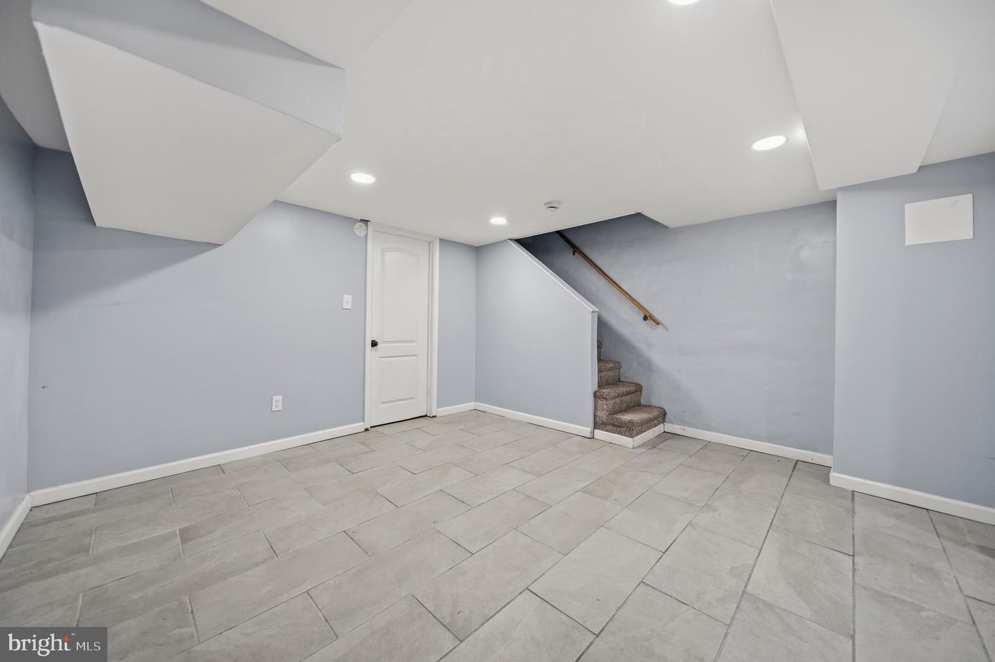 1516 N Luzerne Ave Property Photo 24