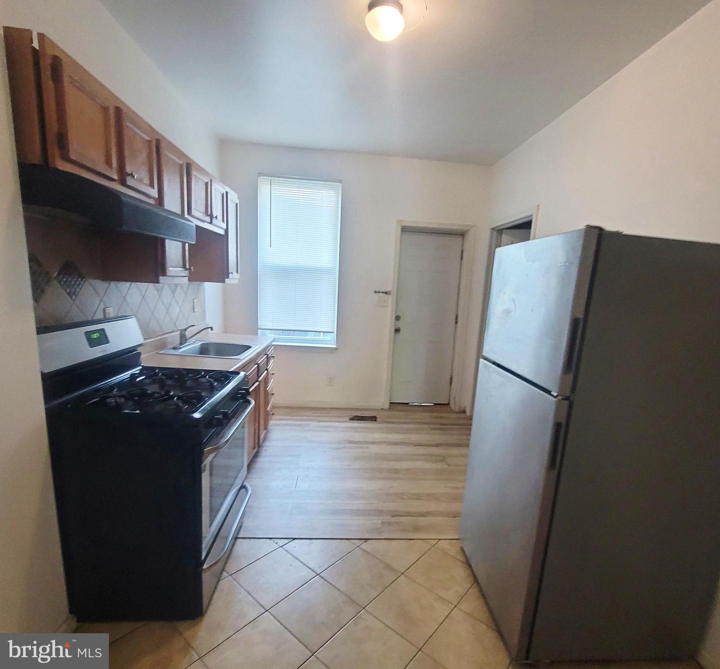 3907 Fairview Ave Property Photo 9