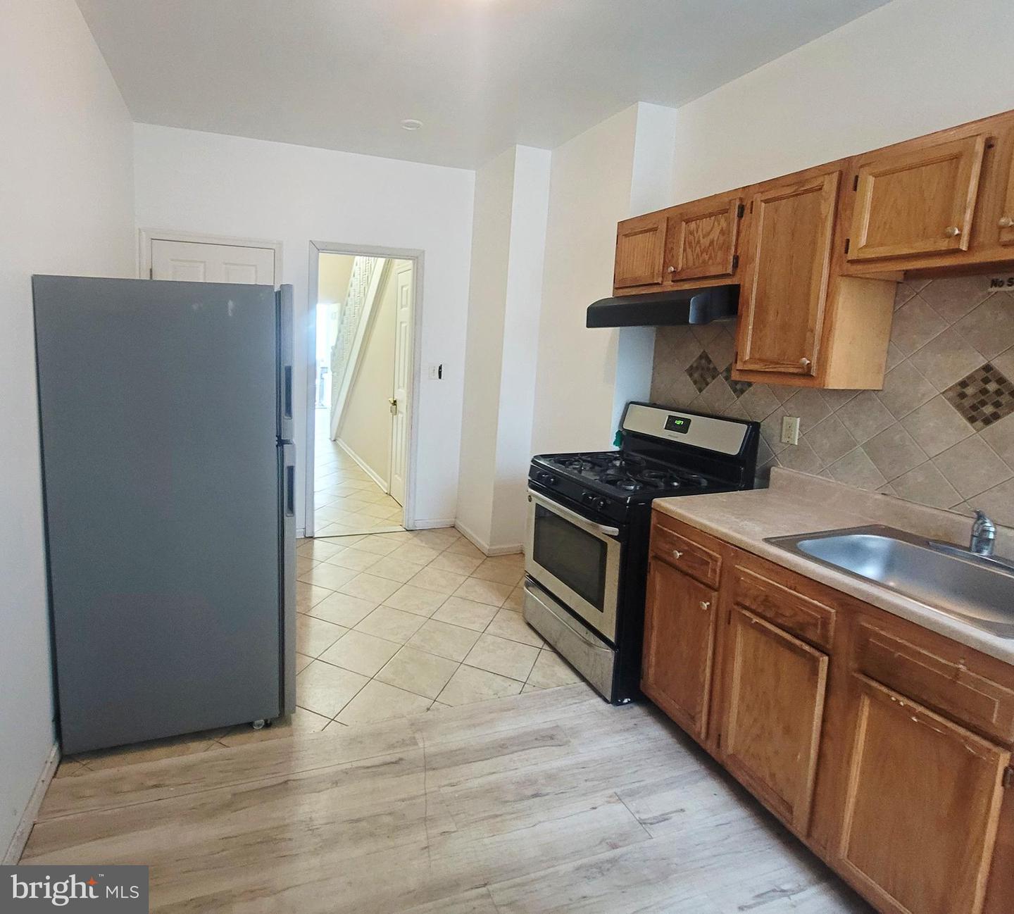 3907 Fairview Ave Property Photo 10