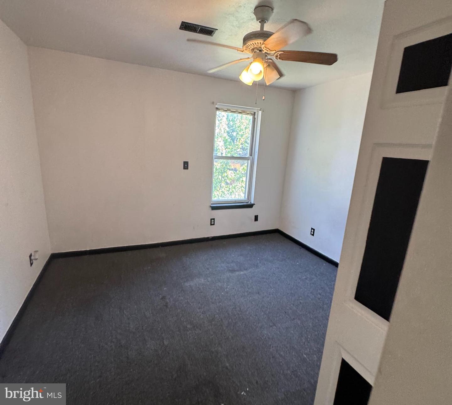 3907 Fairview Ave Property Photo 19
