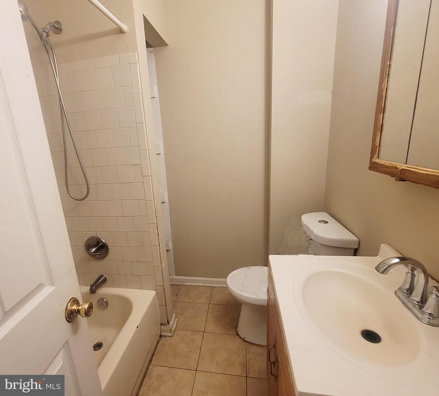 3907 Fairview Ave Property Photo 20