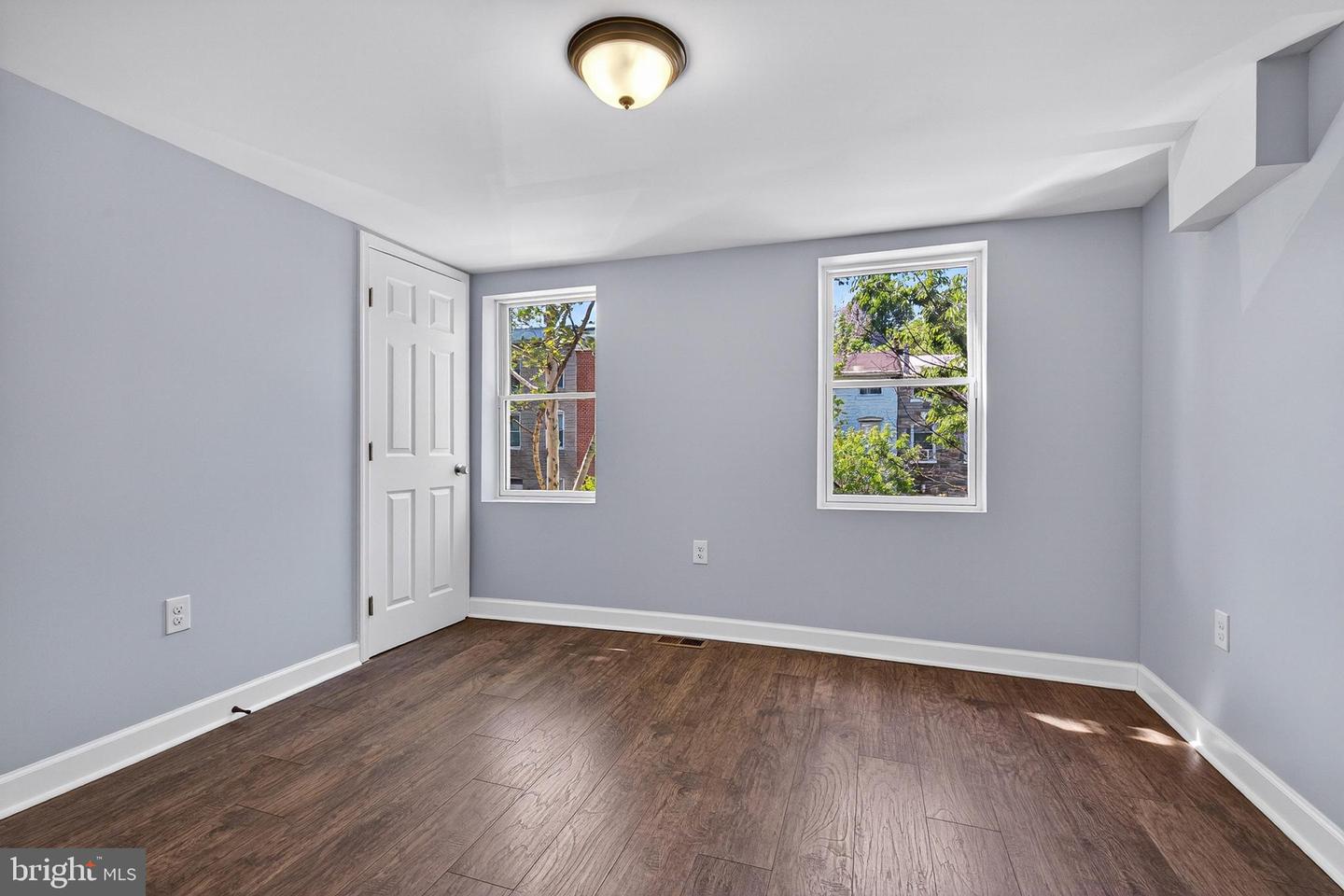 1212 W Lombard St Property Photo 18
