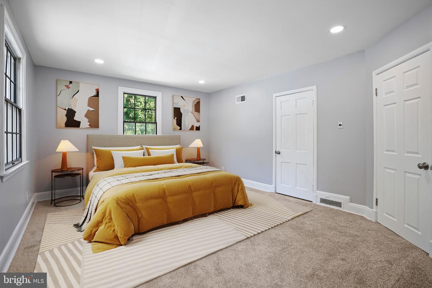 900 E Belvedere Ave Property Photo 8