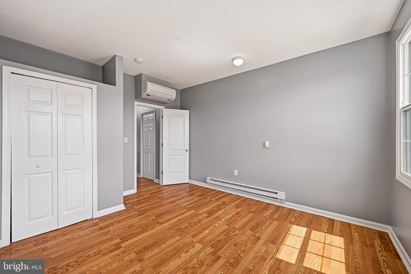 2914 E Madison St Property Photo 27