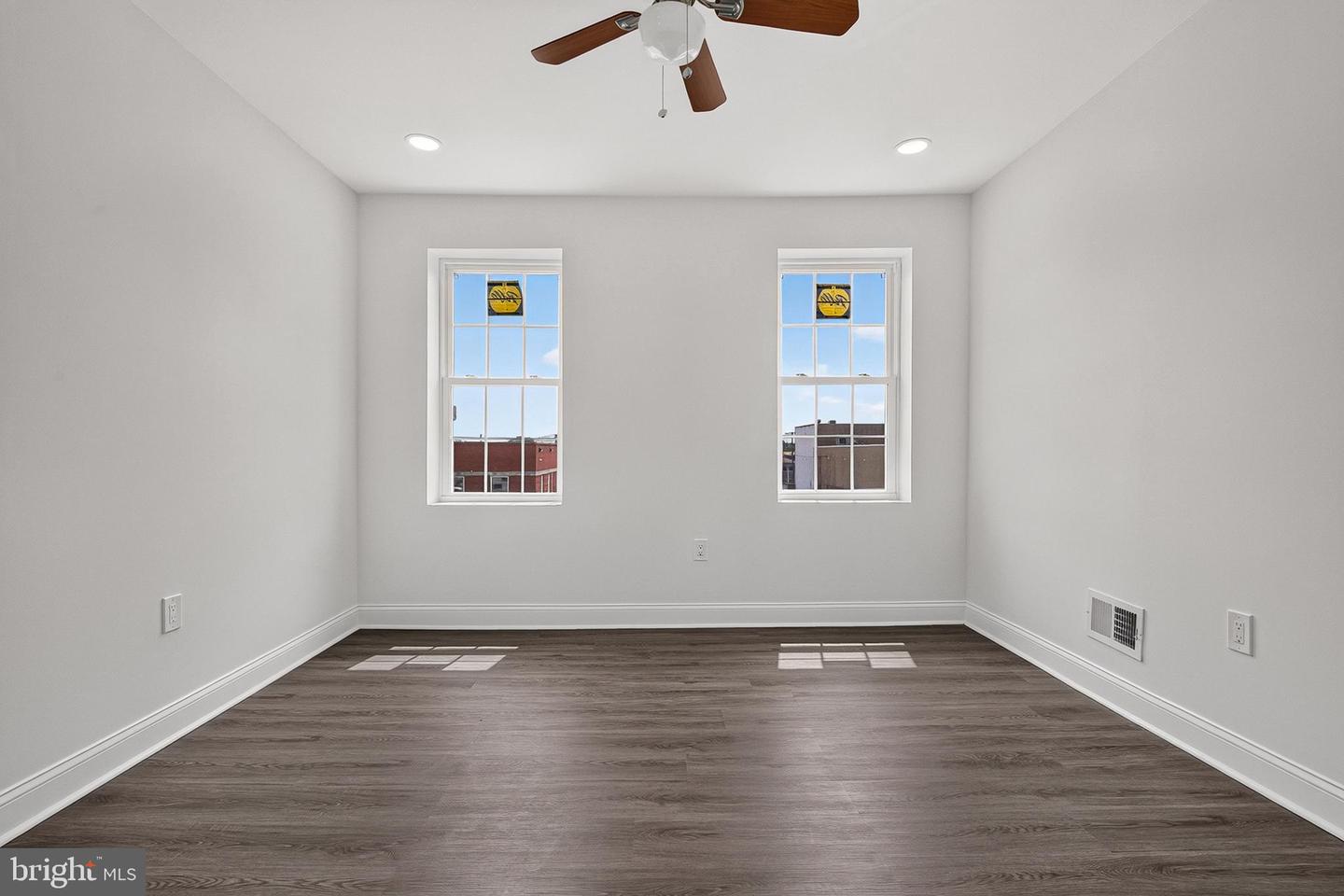 2558 Wilkens Ave Property Photo 22