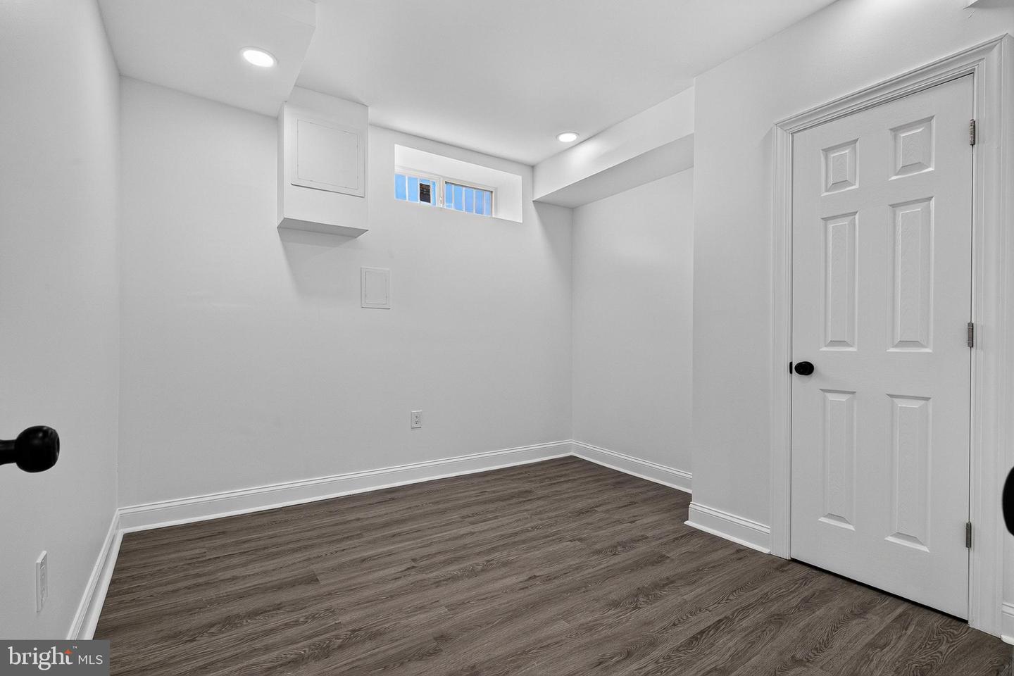 2558 Wilkens Ave Property Photo 26