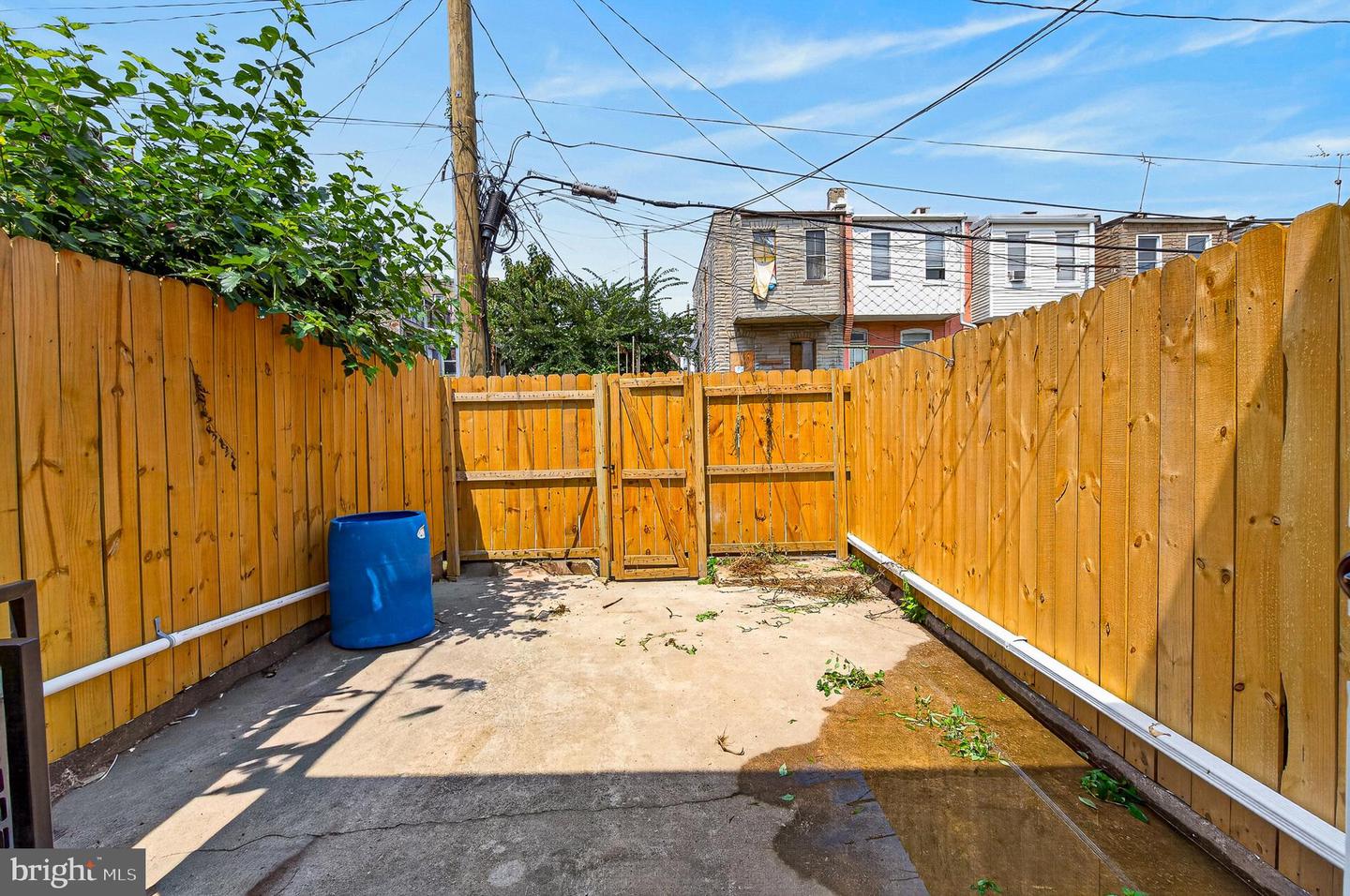 2558 Wilkens Ave Property Photo 33