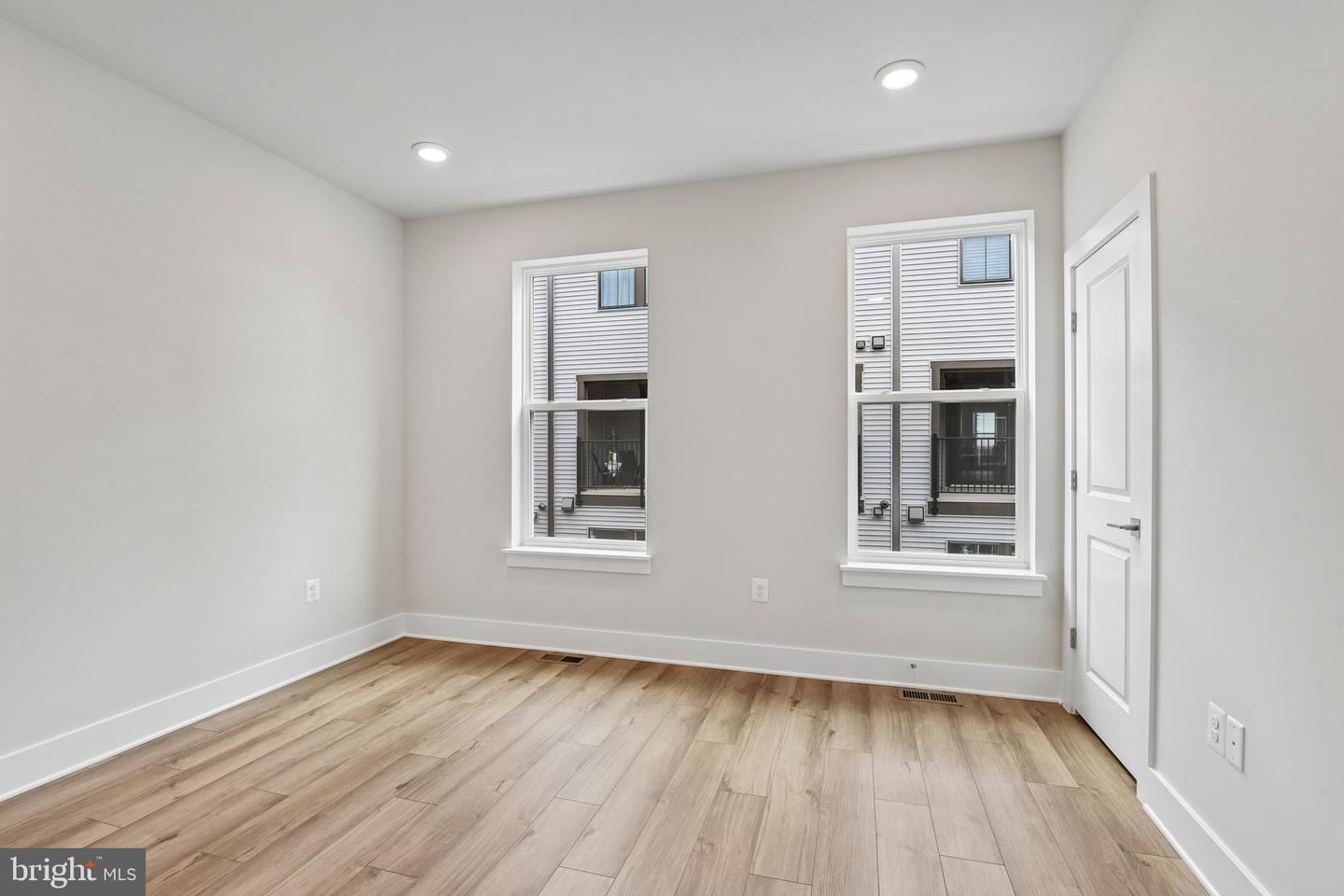 2519 Light St Property Photo 18