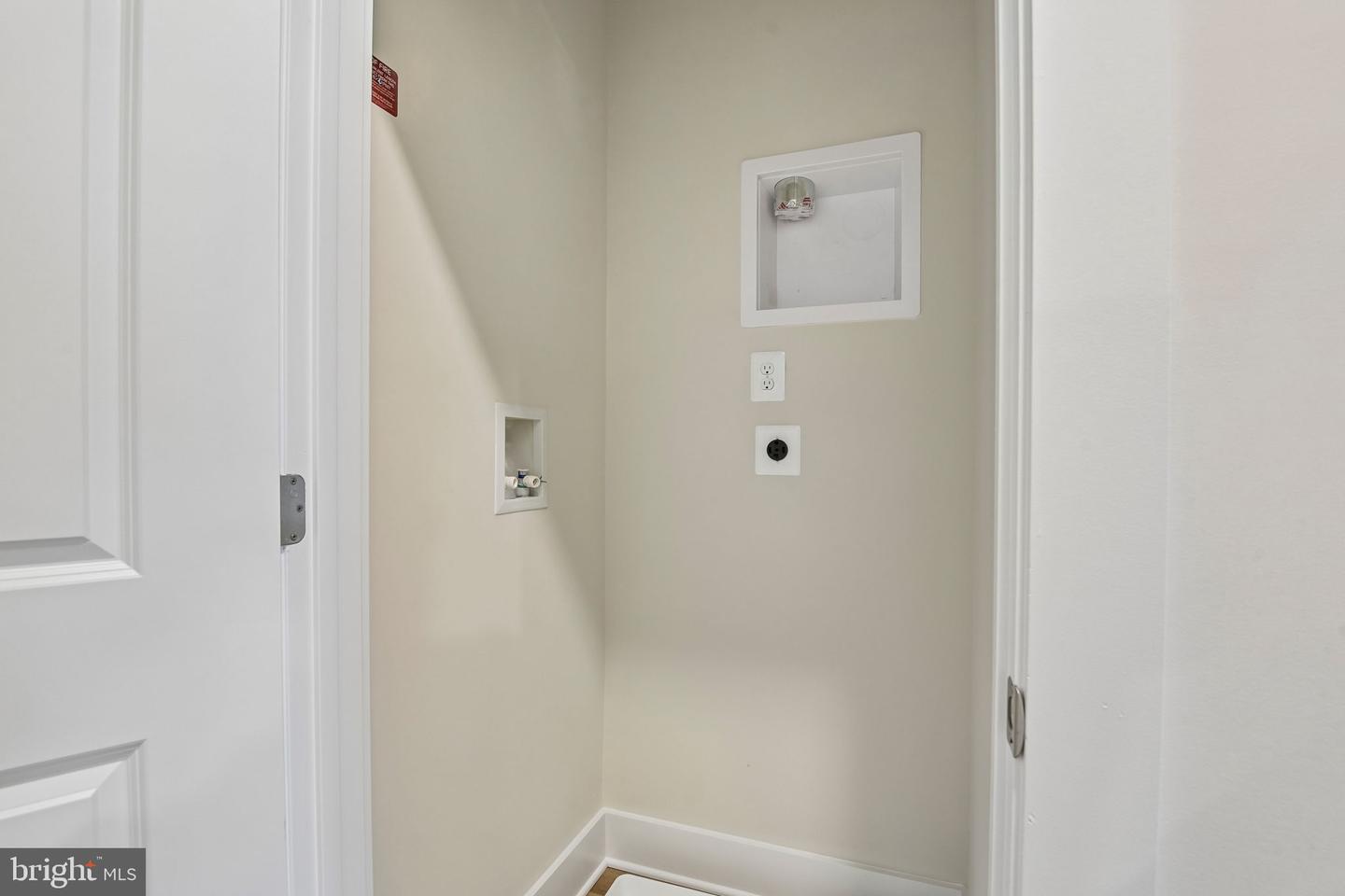 2519 Light St Property Photo 22
