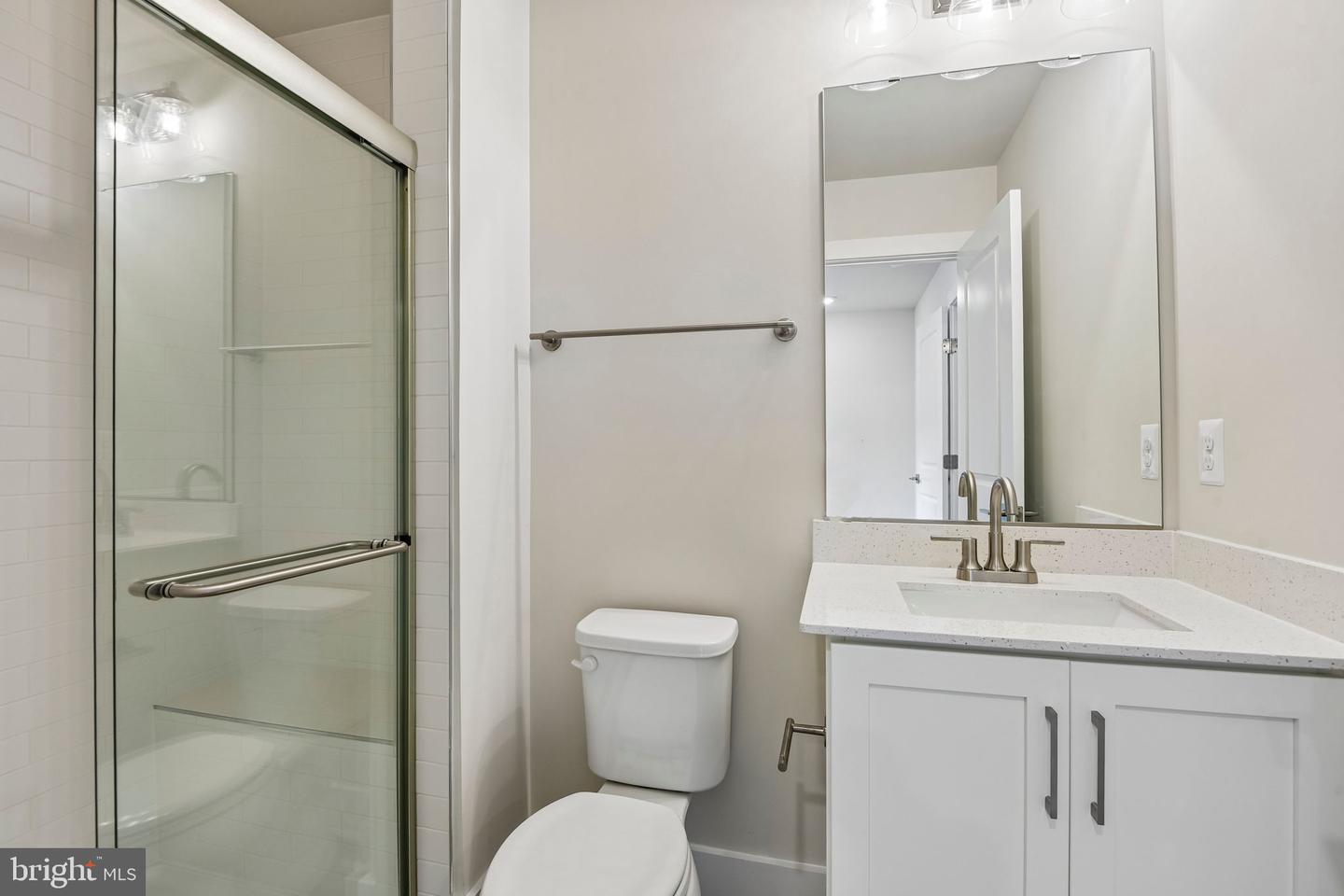 2519 Light St Property Photo 33