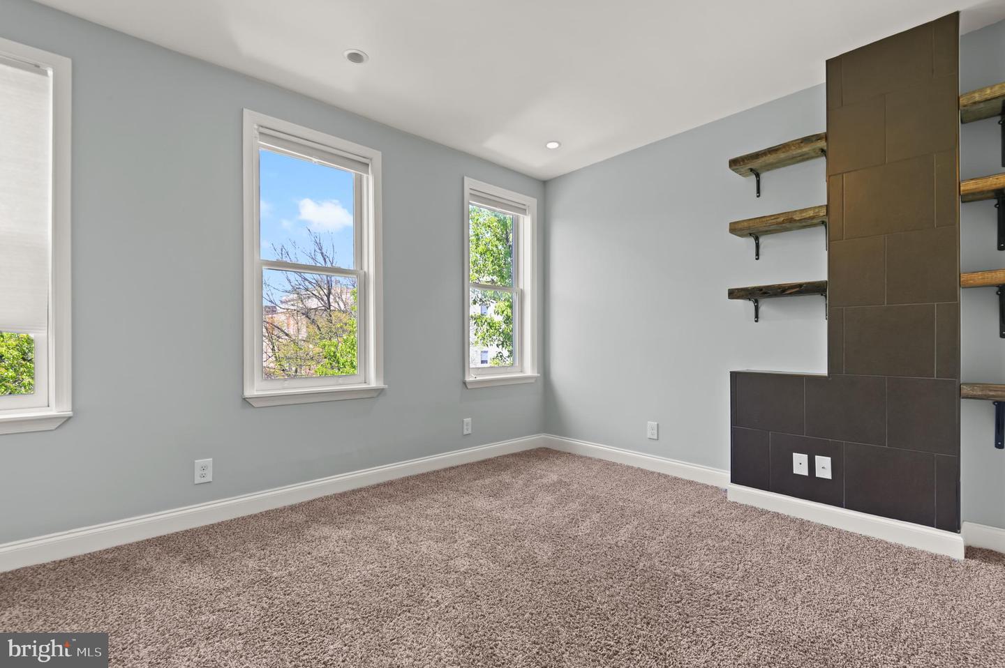 111 E Lafayette Ave Property Photo 32