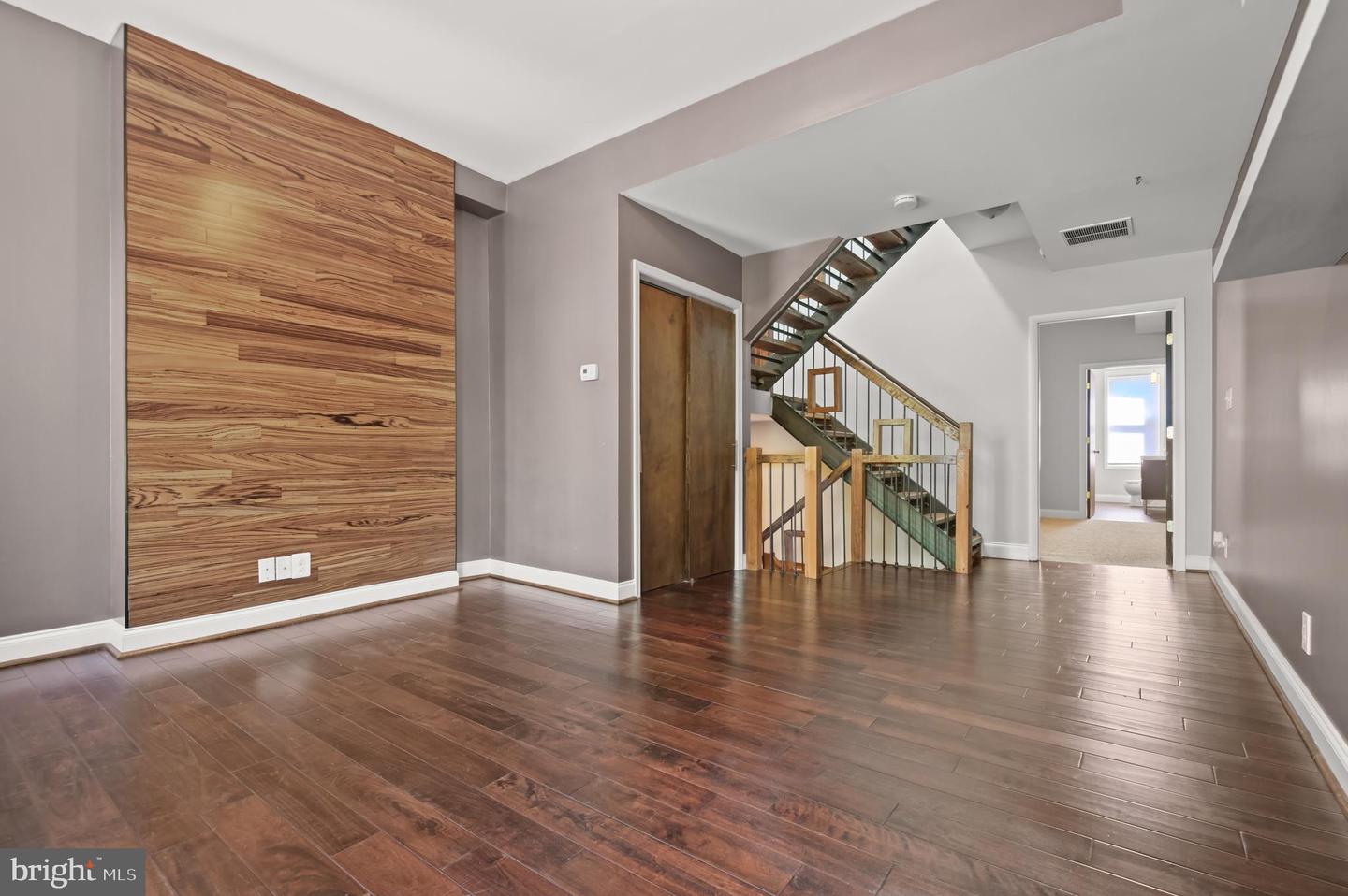 111 E Lafayette Ave Property Photo 34