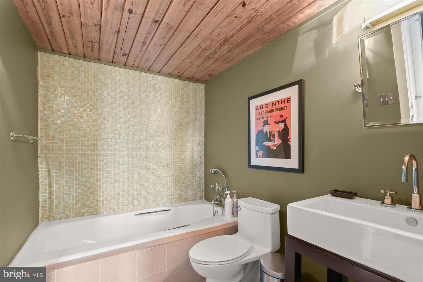 2901 Boston St #102 Property Photo 36