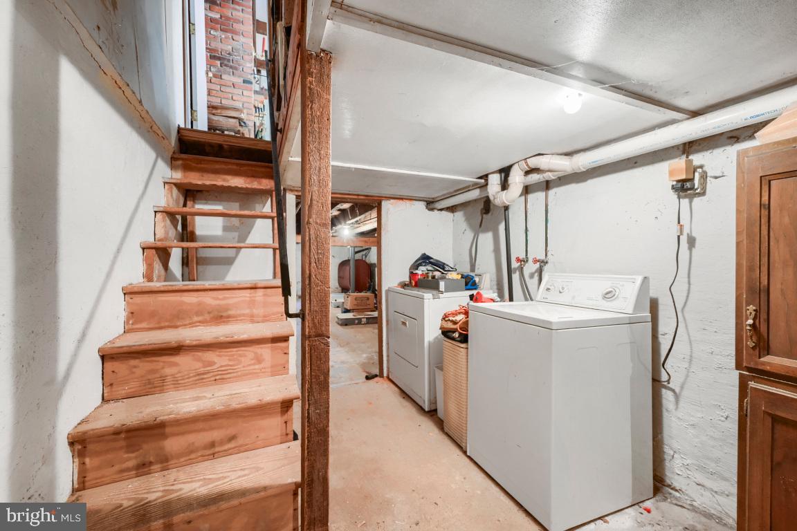 109 W Barre St Property Photo 31
