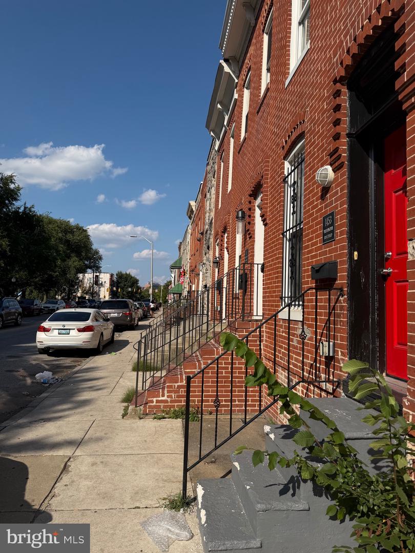 1453 Washington Blvd Property Photo 20