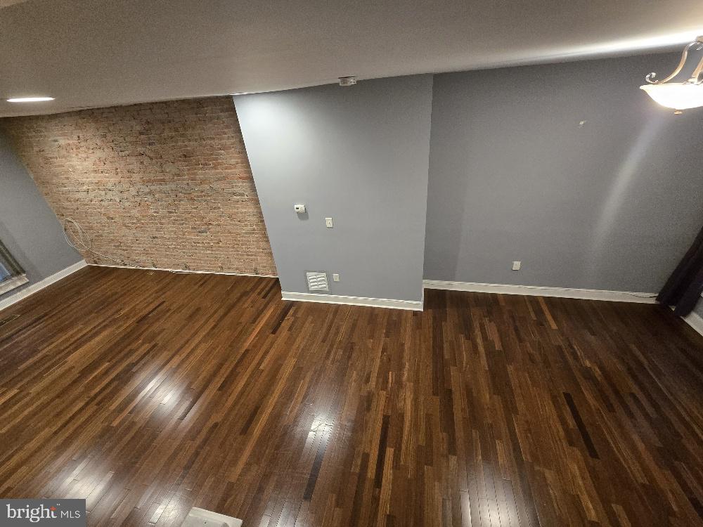 2324 Calverton Heights Ave Property Photo 4