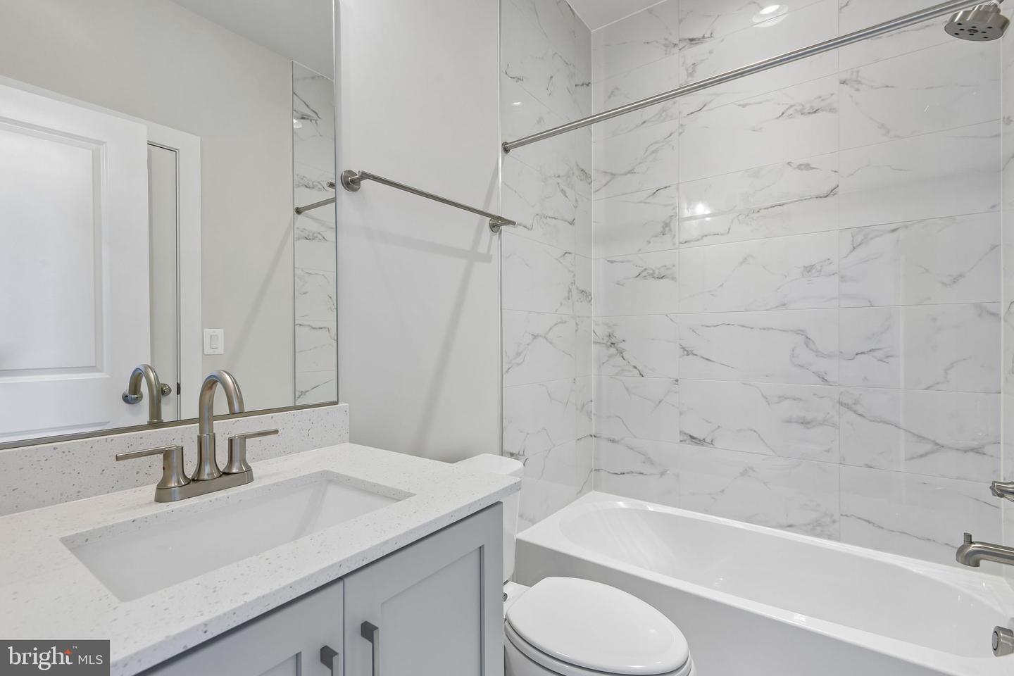 2721 Ferry Bar Dr Property Photo 39