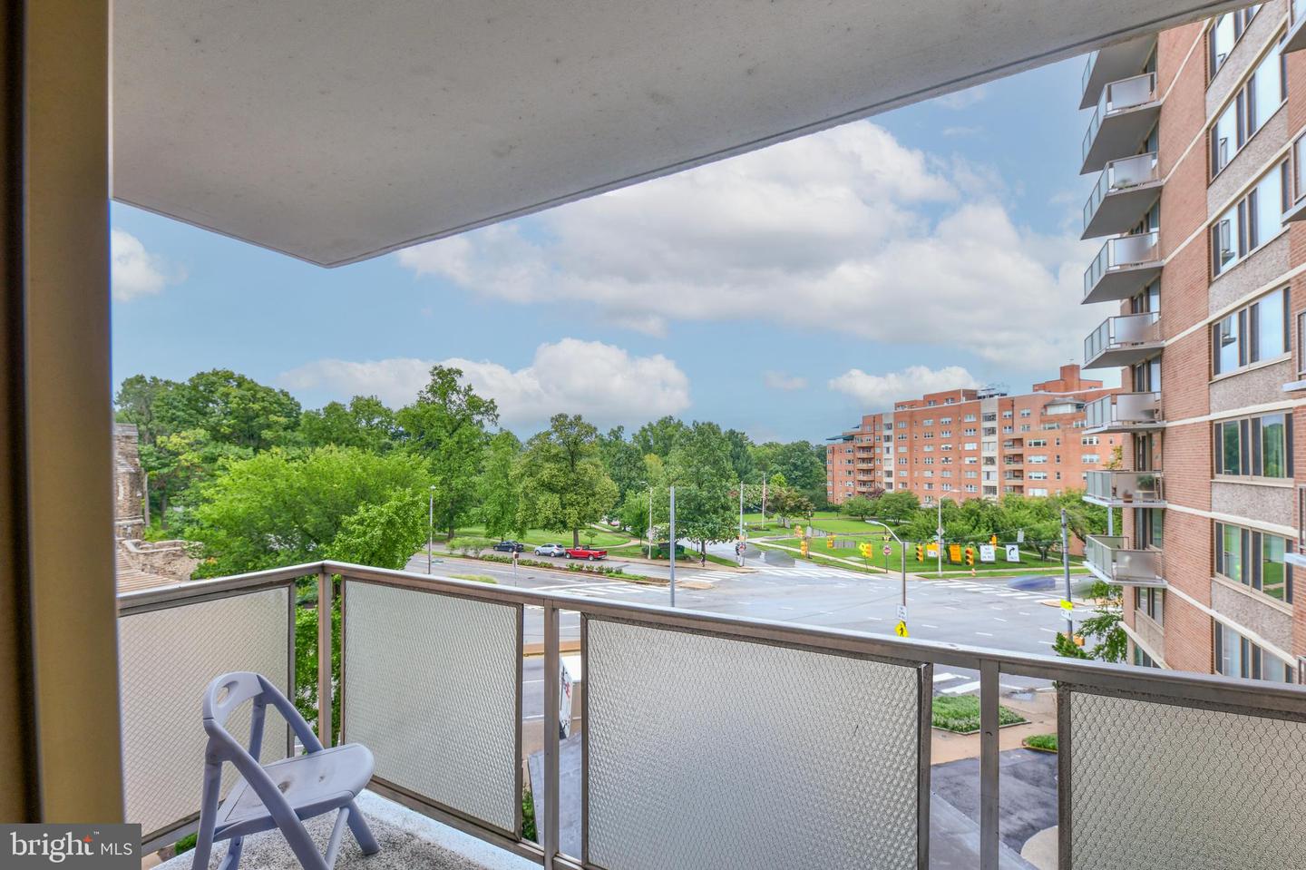 1 E University Pkwy #409 Property Photo 15