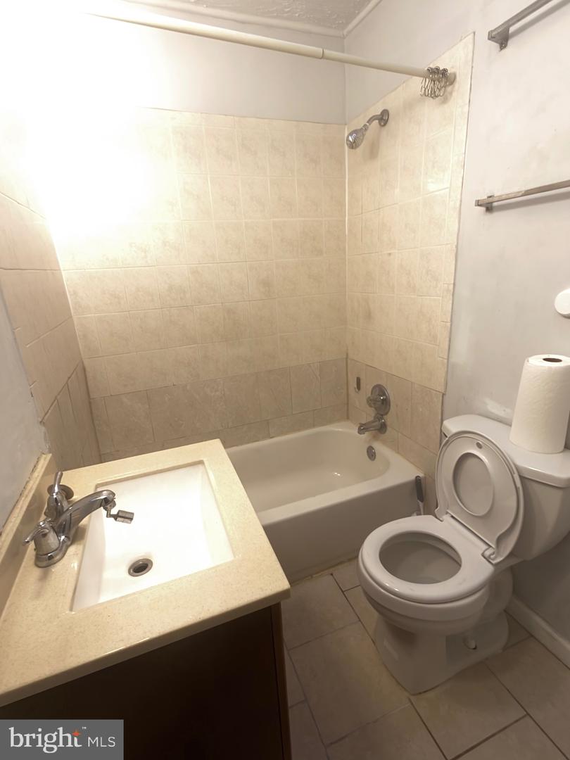 4747 Ivanhoe Ave Property Photo 10