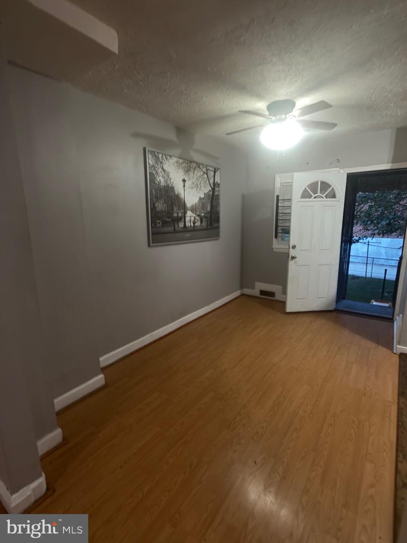 4747 Ivanhoe Ave Property Photo 12
