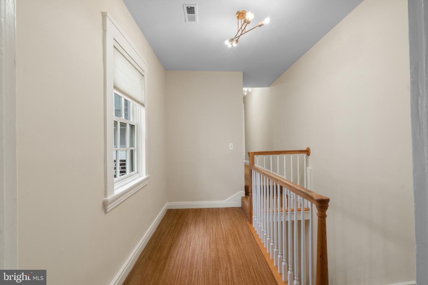 832 William St Property Photo 14