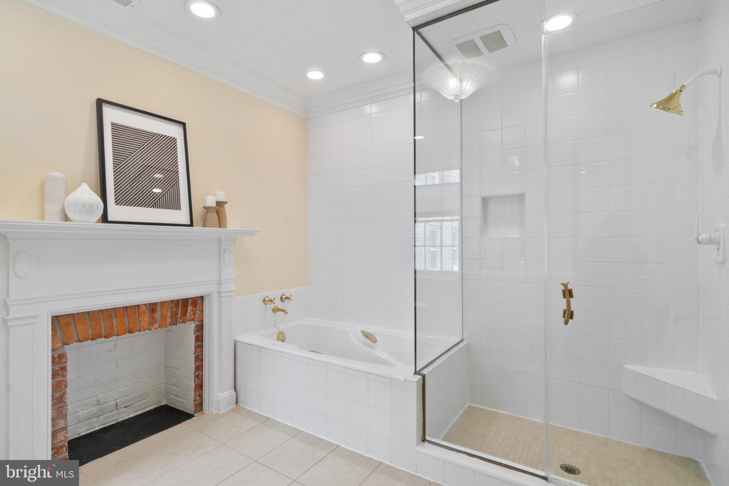 832 William St Property Photo 21