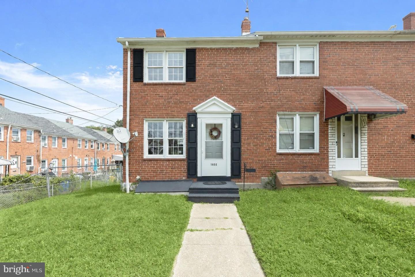 1032 Tunbridge Rd Property Photo 2