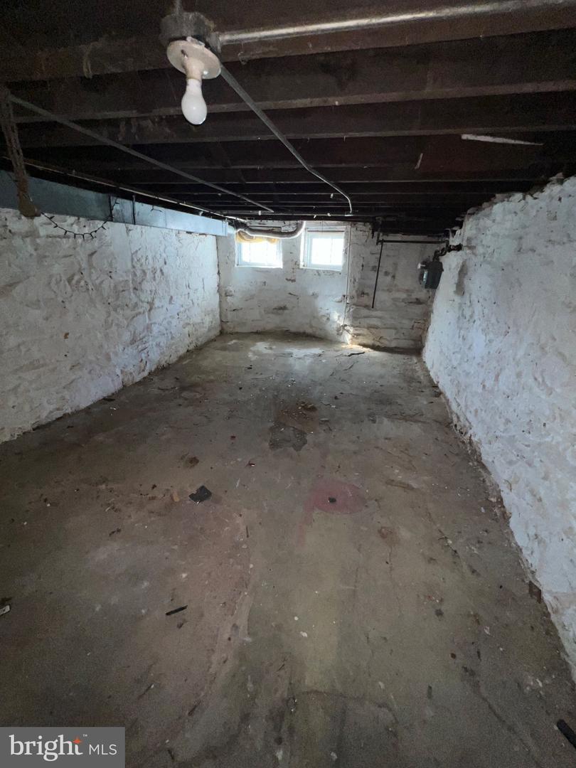 1902 W Fayette St Property Photo 20