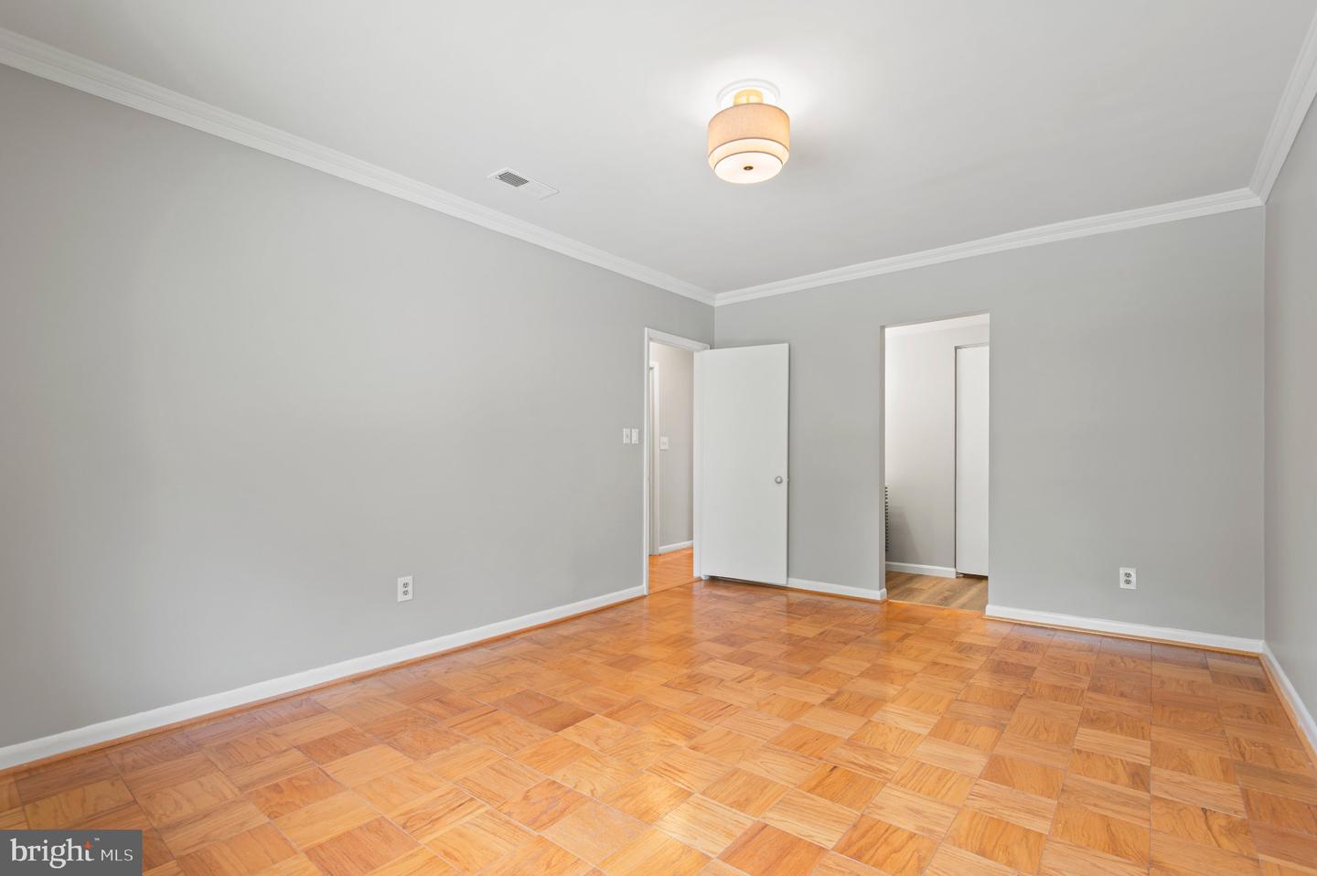 8 Cross Keys Rd #8f Property Photo 21