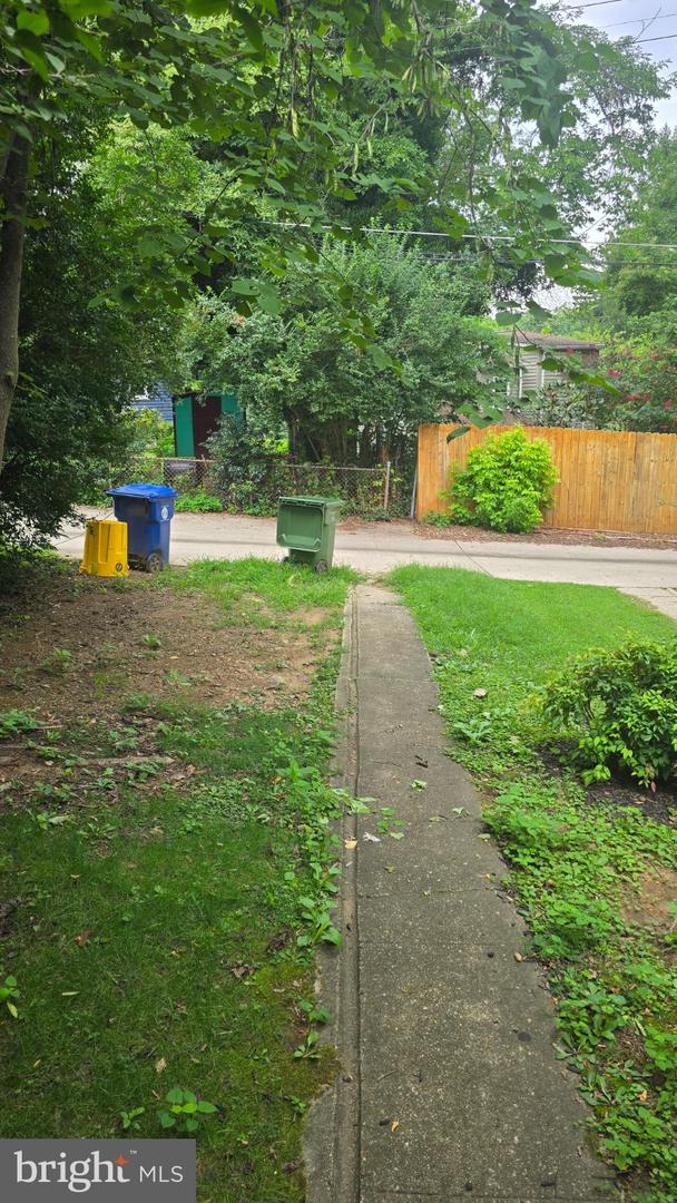 6148 Parkway Dr #a Property Photo 2