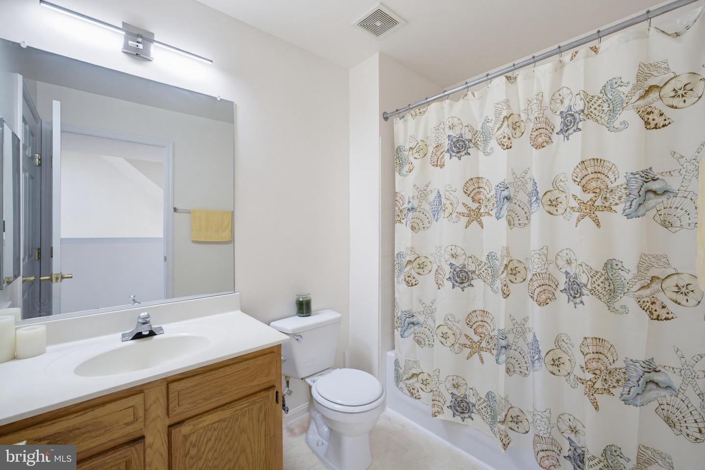 1603 E Fairmount Ave Property Photo 20