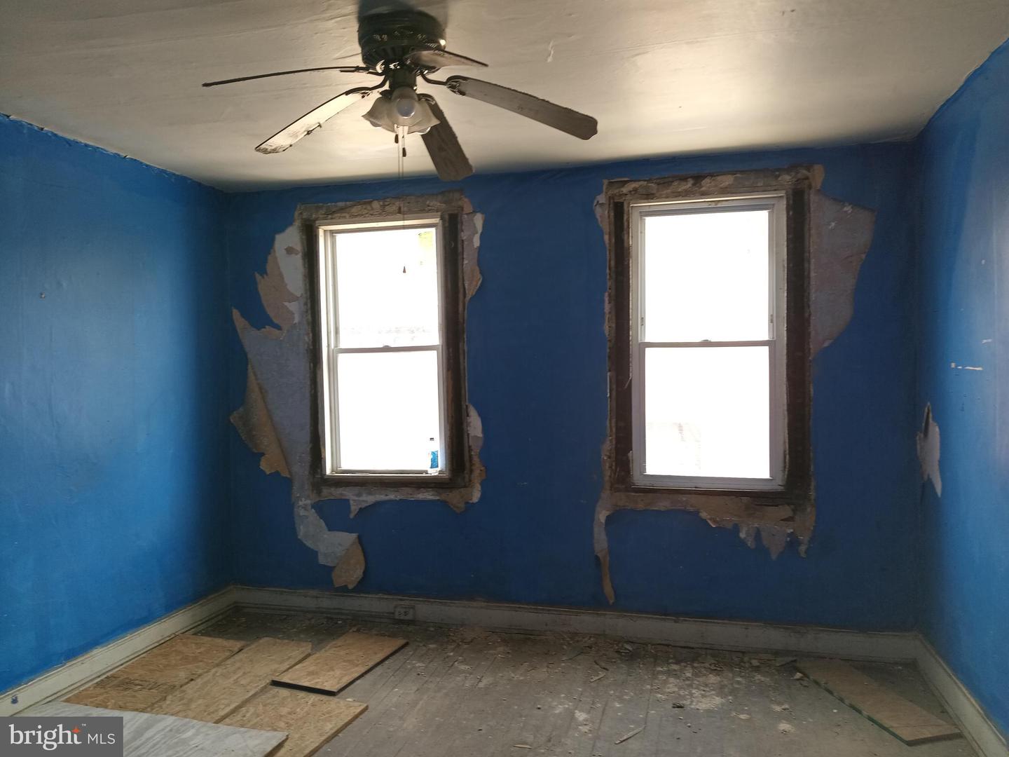 220 S Smallwood St Property Photo 6