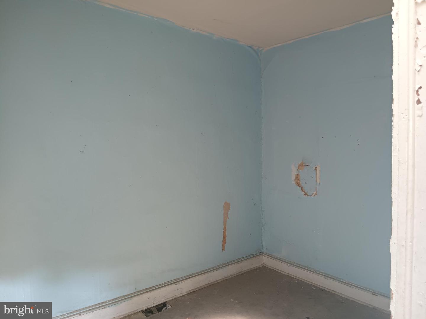 220 S Smallwood St Property Photo 7