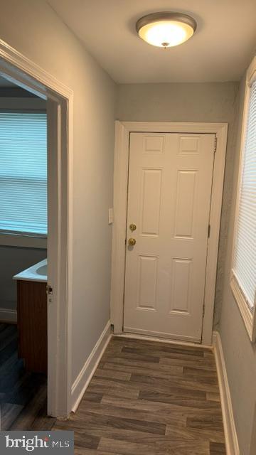 1835 N Bond St Property Photo 9