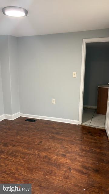 1835 N Bond St Property Photo 16